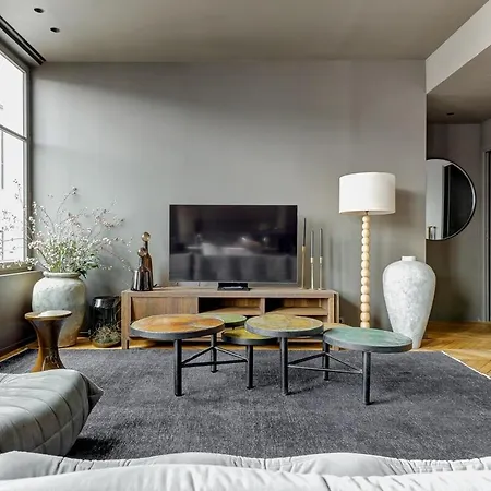 Vendome 2bd Apartment